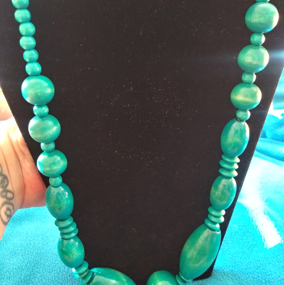 Turquoise wooden bead necklace